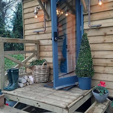 Cosy Double Shepherds Hut In Beautiful Wicklow With Underfloor Heating Throughout Rathnew Εξωτερικό φωτογραφία