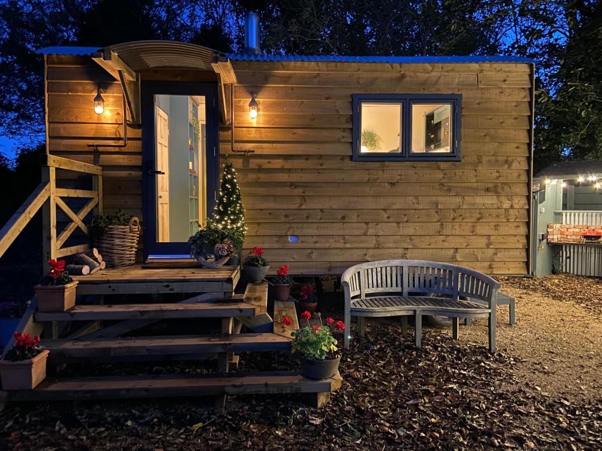 Cosy Double Shepherds Hut In Beautiful Wicklow With Underfloor Heating Throughout Rathnew Εξωτερικό φωτογραφία