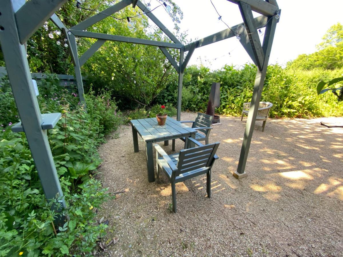 Cosy Double Shepherds Hut In Beautiful Wicklow With Underfloor Heating Throughout Rathnew Εξωτερικό φωτογραφία